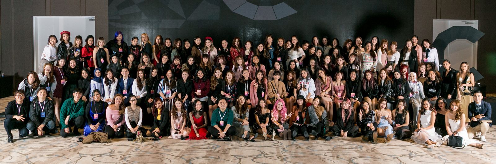 CHARIS Celeb community — 100 influencers in one frame